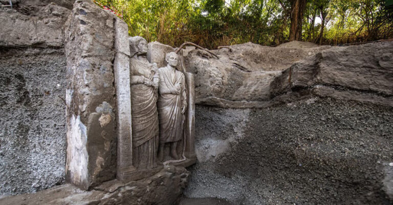 Read more about the article Archaeologists in Pompeii Uncover Monumental Funerary Relief of a Life-Size Couple